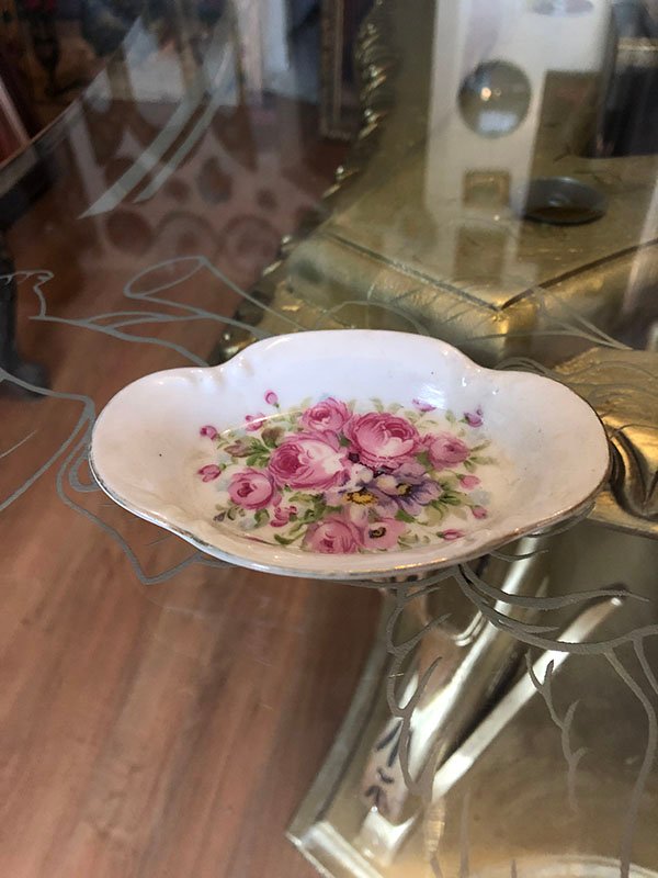 049.jpg PLATO ROJAS OVALADO - Image 1