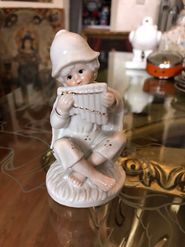 061.jpg NI?O CON FLAURA - Image 1