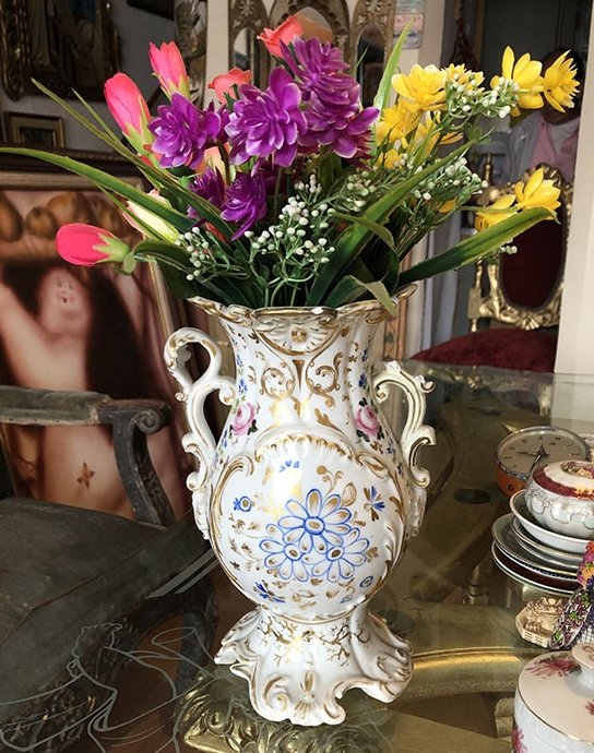 094-e1576067692163.jpg FLORERO DORADO CON AZUL DOS MANIJAS - Image 1