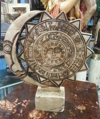 1031.jpg TALLA CALENDARIO AZTECA EN PIEDRA, SOL Y LUNA - Image 1