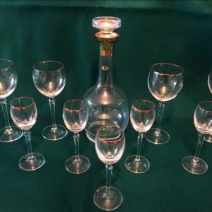 JUEGO DE CRISTALERIA PARA VINO, BORDE ARO ORO