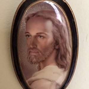 SAGRADO CORAZON DE JESUS PINTADO EN MADERA CON RECINA