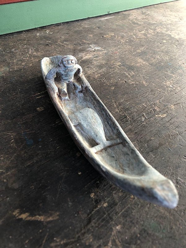 350.jpg INDIO PESCANDO EN CANOA - Image 1