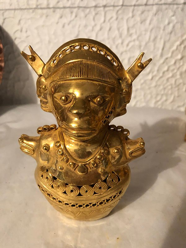 364.jpg SE?ORA SIN BRAZOS Y DOS CUERNOS DOBLES - Image 1