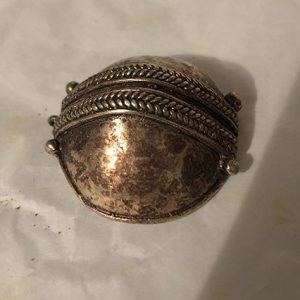 MEDIA SNICH DORADA CON DOS CUERDAS