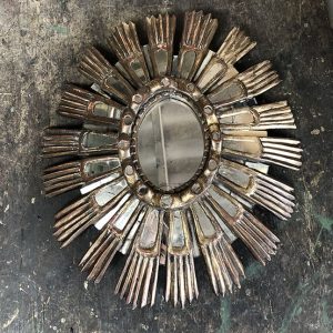 ESPEJO CON ASTAS CON EL CENTRO DE ESPEJOS