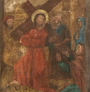 CRISTO LLEVANDO LA CRUZ - HOMBRE QUIERE AYUDAR VESTIDO DE VERDE