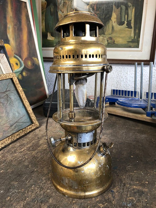 437.jpg LAMPARA DE GASOLINA - Image 1