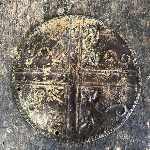 MONEDA GRANDE CON FIGURINES