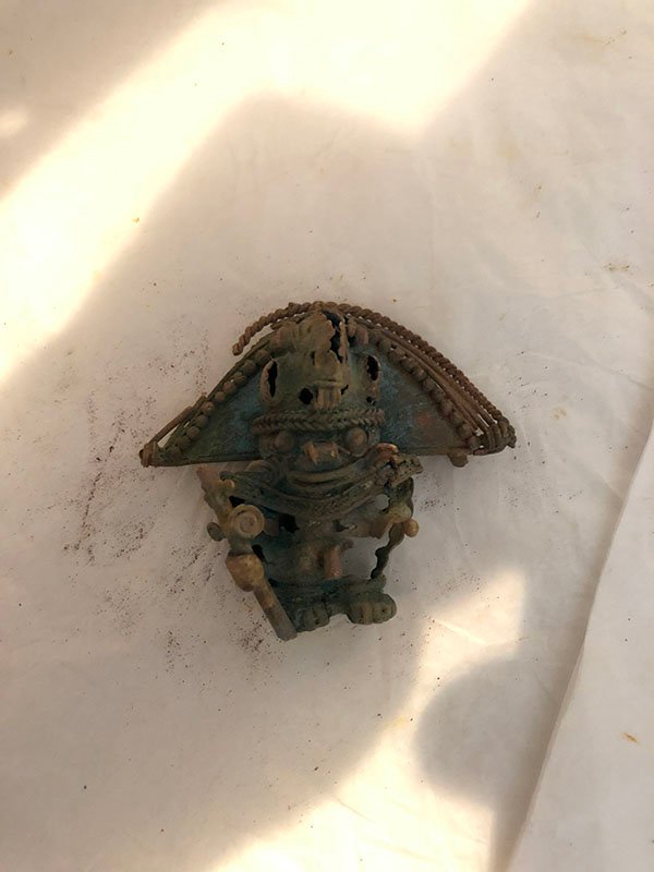 511.jpg RANA CON BASTON PATA DERECHA CON SOMBRERO DESLEIDO Y PPATA IZQ - Image 1