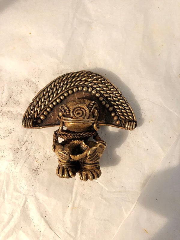 513.jpg RANA CON SOMBRERO ANCHO CON BASIJA - Image 1