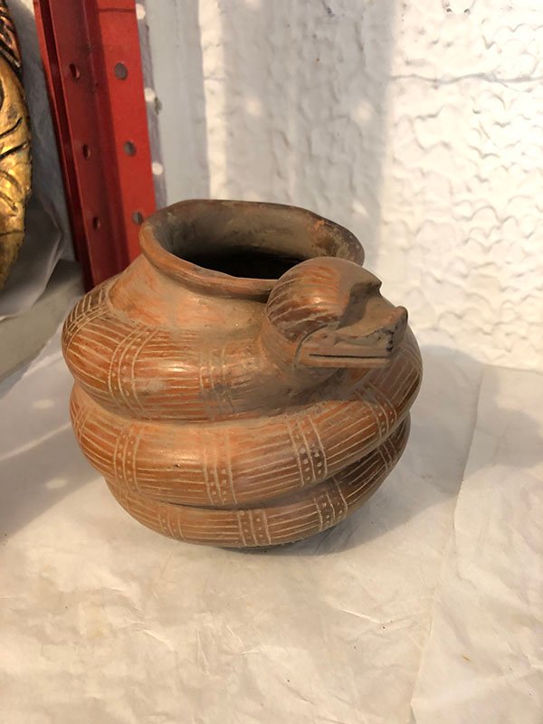 550.jpg CON SERPIENTE ENRROLLADA - Image 1