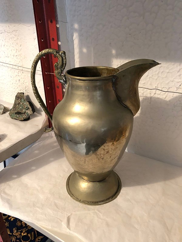 552.jpg JARRON EN PLATA CON CUERDA EN LA MANIJA - Image 1