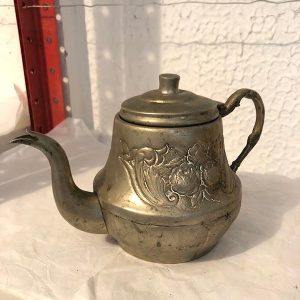 TETERA EN PLATA CON FLORES DE DECORACION