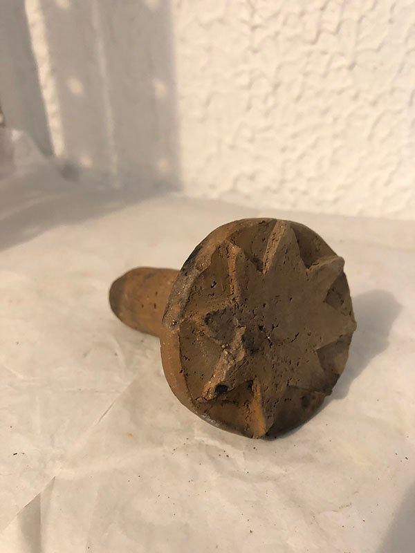 650.jpg SELLO CON FORMA DE HOJA O SOL RADIANTE - Image 1