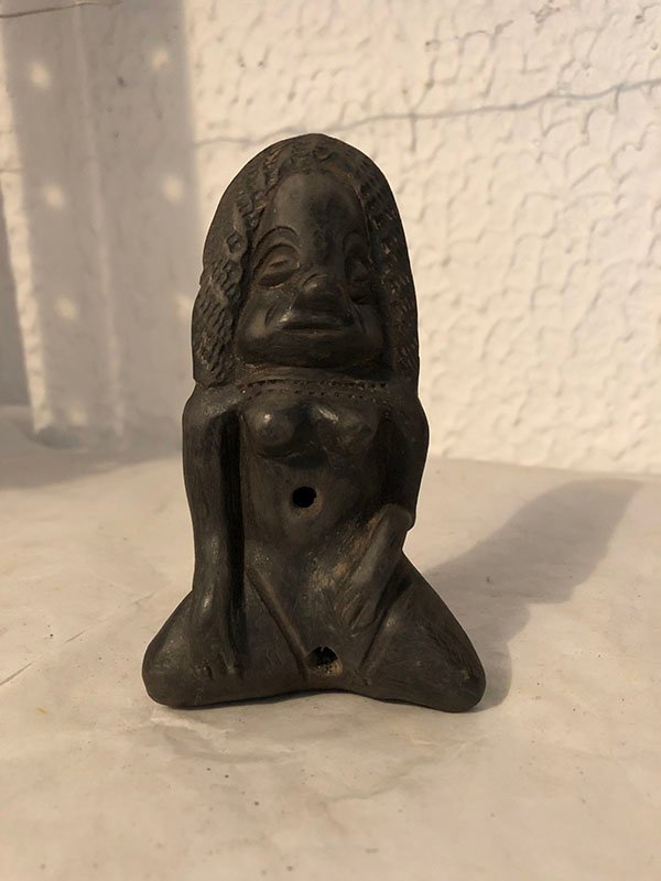 655.jpg INDIGENA MUJER CON HUECOS EN EL CUERPO - Image 1