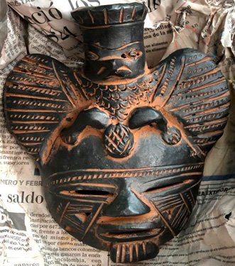 765.jpg MASCARA INDIGENA EN CERAMICA OJOS RASGADOS OREJON MO¥O Y BARBA - Image 1