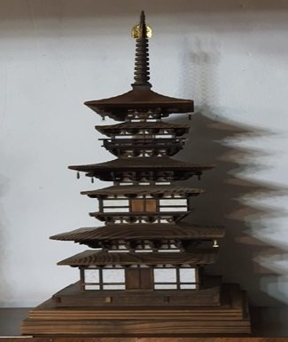 863.jpg ANTIGUA PAGODA CHINA EN MADERA, MODULABRL TRES PIEZAS. - Image 1
